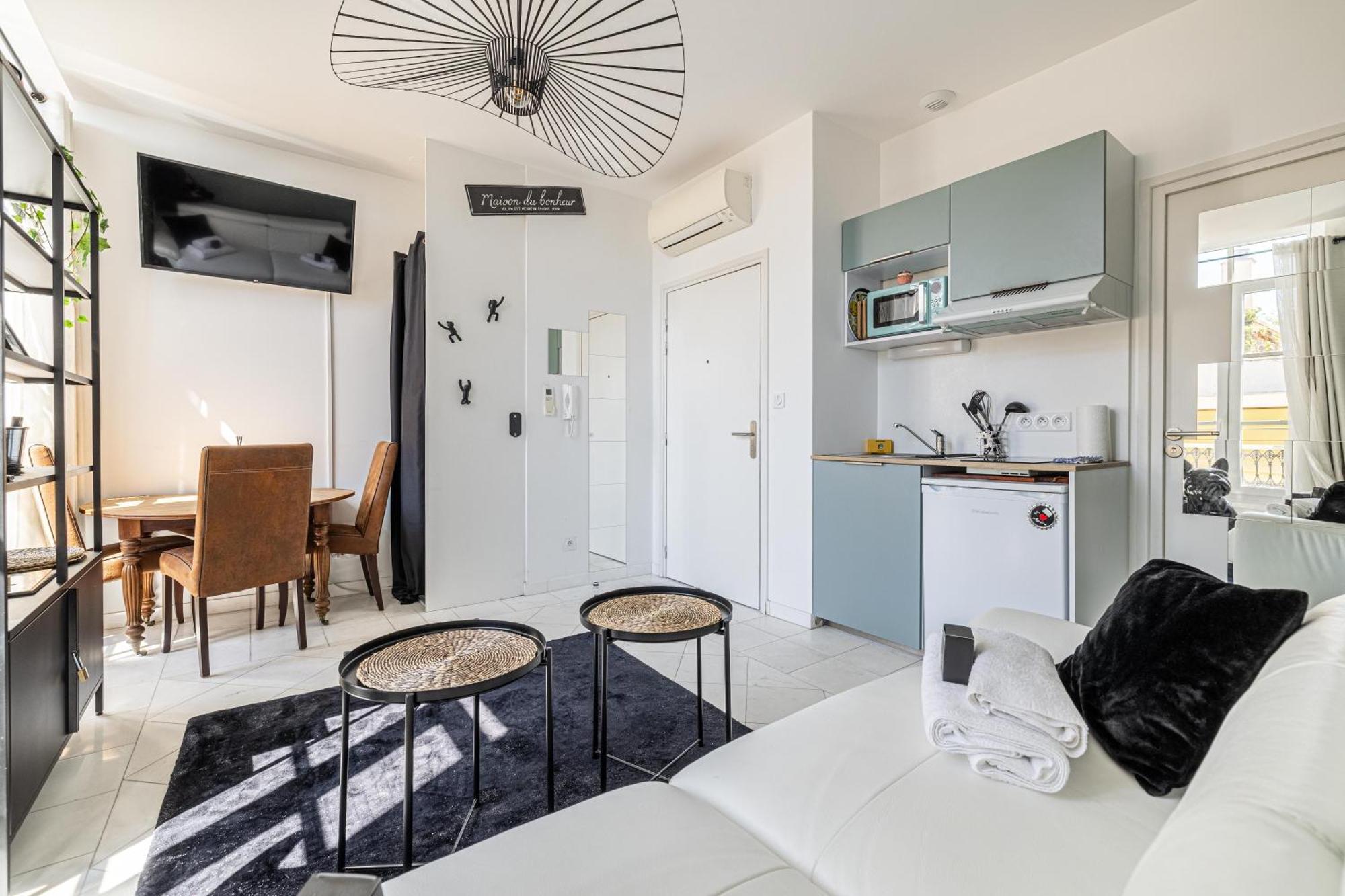 Private - Small Studio For Two At 5 Minutes From Croisette Cannes Eksteriør bilde